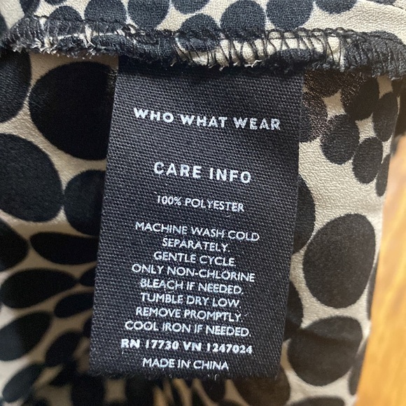Who what wear black and tan polka dot v neck sleeveless wrap top size XS - Picture 8 of 8